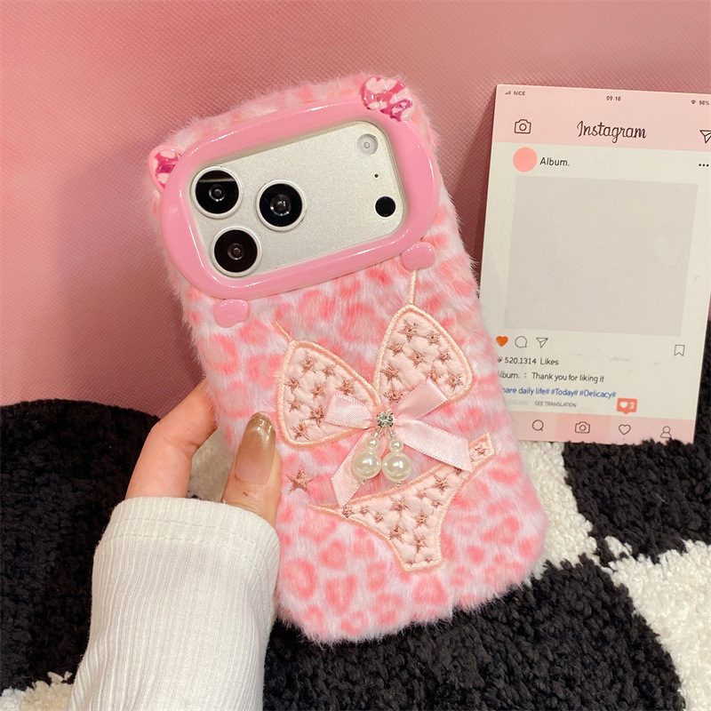 高級感のあるレオパード柄ビキニプリントのぬいぐるみ風スマホケ - Phone Cases Iphone 17 Pro のレビューと価格